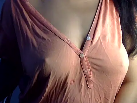 Snapshot of SiaraSiyA chatting on November 2025 06:08:01 PM SiaraSiyA online show from November 2025 06:08:01 PM