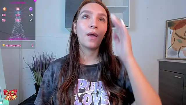 Snapshot of miataylorr1 chatting on December 2024 12:40:02 PM miataylorr1 online show from December 2024 12:40:02 PM