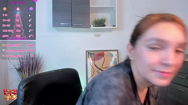 Snapshot of miataylorr1 chatting on December 2024 06:54:02 PM miataylorr1 online show from December 2024 06:54:02 PM