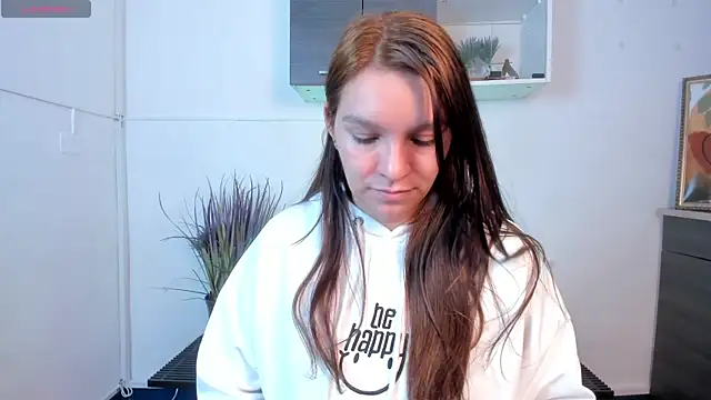 Snapshot of miataylorr1 chatting on December 2024 12:27:02 PM miataylorr1 online show from December 2024 12:27:02 PM