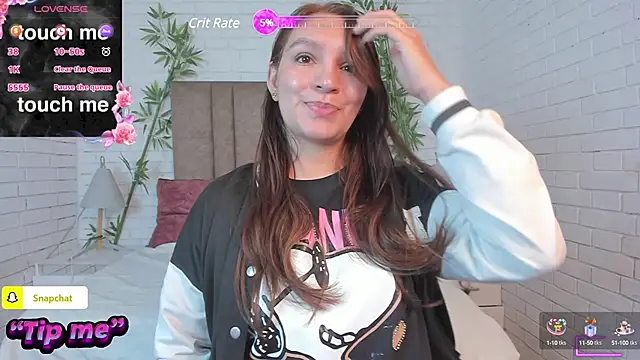 Snapshot of miataylorr1 chatting on January 2025 12:35:01 PM miataylorr1 online show from January 2025 12:35:01 PM