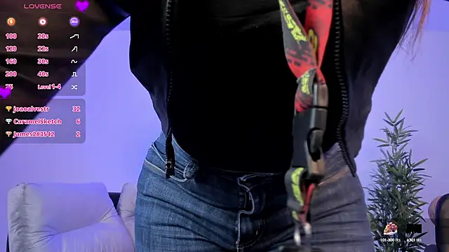 Snapshot of miataylorr1 chatting on February 2025 06:26:01 PM miataylorr1 online show from February 2025 06:26:01 PM