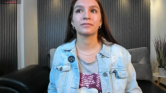 Snapshot of miataylorr1 chatting on March 2025 12:13:01 PM miataylorr1 online show from March 2025 12:13:01 PM