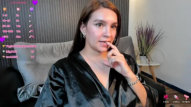 Snapshot of miataylorr1 chatting on March 2025 06:23:02 PM miataylorr1 online show from March 2025 06:23:02 PM