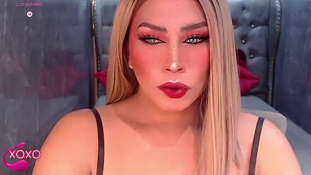 QUEEN GIAMOORE69 online show from September 2025 06:57:01 PM