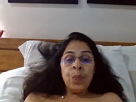 Susannemilf online show from September 2025 05:59:02 PM
