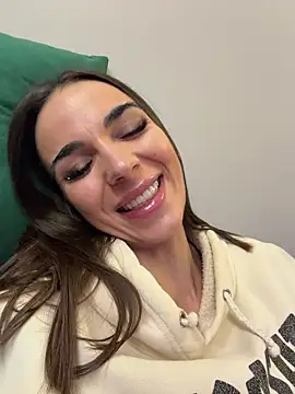 Snapshot of Bad_Giorgia chatting on October 2025 04:08:01 PM Bad Giorgia online show from October 2025 04:08:01 PM