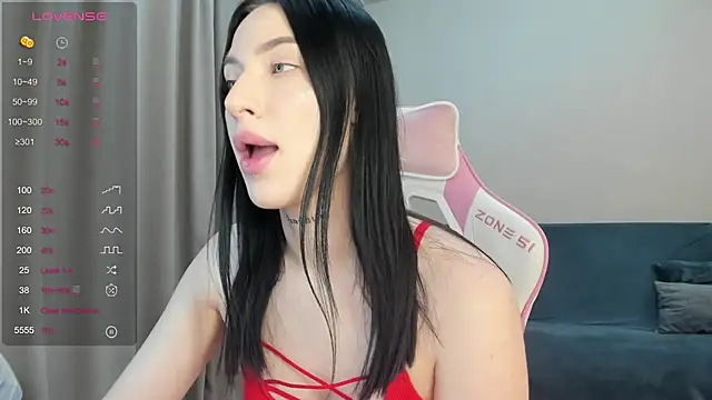 JenniferQueen11 online show from December 2024 05:41:02 PM
