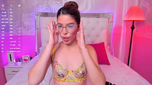 Nat Bakers online show from November 2025 08:09:01 PM