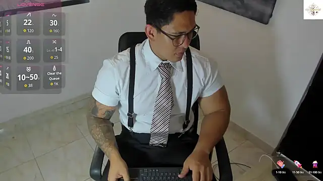 Snapshot of Colton_Massif chatting on November 2025 07:05:01 PM Colton Massif online show from November 2025 07:05:01 PM