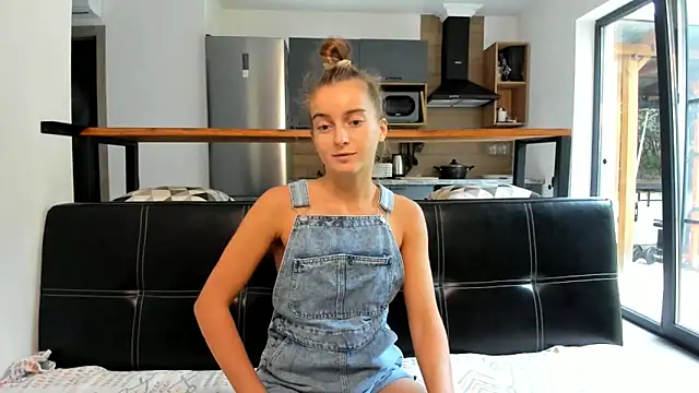 ElizSweet online show from October 2025 08:18:02 AM