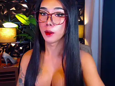 YourBabyGirlExists online show from December 2024 04:14:02 PM