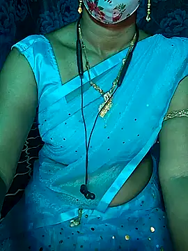 Snapshot of XBHUUME chatting on December 2024 04:54:01 PM XBHUUME online show from December 2024 04:54:01 PM