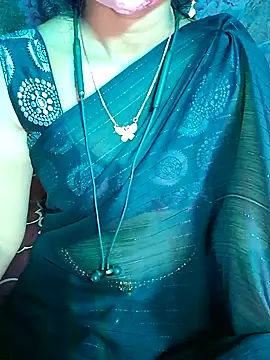 Snapshot of XBHUUME chatting on January 2025 05:42:02 PM XBHUUME online show from January 2025 05:42:02 PM