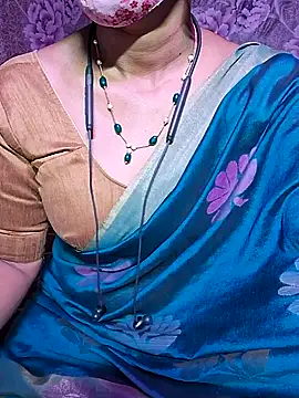 Snapshot of XBHUUME chatting on February 2025 05:07:02 PM XBHUUME online show from February 2025 05:07:02 PM