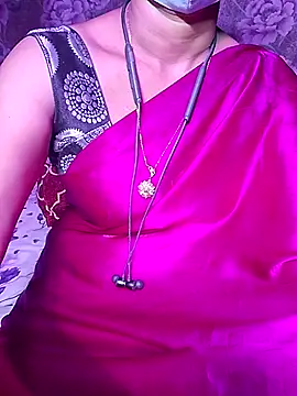 Snapshot of XBHUUME chatting on September 2025 05:14:02 PM XBHUUME online show from September 2025 05:14:02 PM