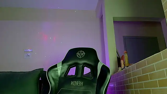 isa hotwifee online show from October 2025 06:47:01 PM