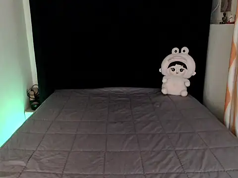 Snapshot of Angelic_Fuckerxxx chatting on November 2025 10:28:01 AM Angelic Fuckerxxx online show from November 2025 10:28:01 AM