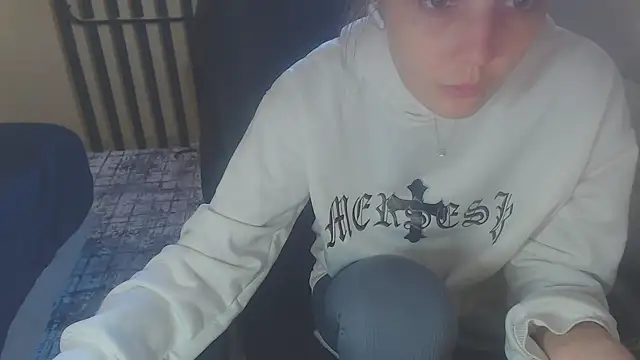 Snapshot of Laco-cO chatting on September 2025 06:18:01 AM Laco-cO online show from September 2025 06:18:01 AM