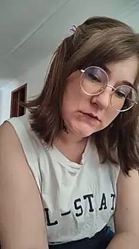 HunnyyLove online show from October 2025 04:40:02 PM