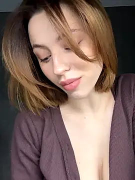 Snapshot of Camilla_Railian chatting on October 2025 07:00:01 PM Camilla Railian online show from October 2025 07:00:01 PM