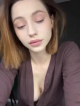 Snapshot of Camilla_Railian chatting on October 2025 02:43:02 AM Camilla Railian online show from October 2025 02:43:02 AM