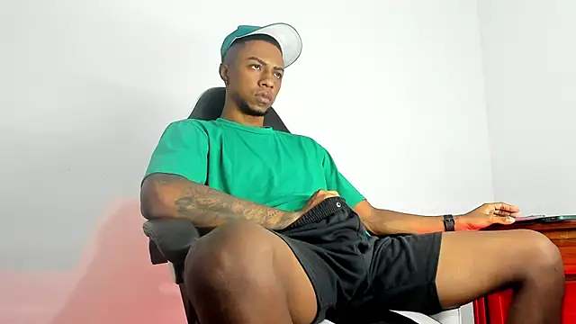 YeremiBrowm online show from March 2025 11:32:02 PM