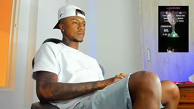 YeremiBrowm online show from October 2025 09:23:01 PM