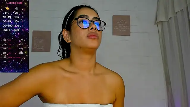 Snapshot of VioletaSotter chatting on December 2024 12:09:02 PM VioletaSotter online show from December 2024 12:09:02 PM