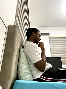 Snapshot of finefinance chatting on September 2025 07:07:02 PM finefinance online show from September 2025 07:07:02 PM