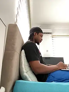 Snapshot of finefinance chatting on September 2025 05:24:01 AM finefinance online show from September 2025 05:24:01 AM