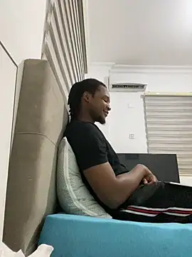 Snapshot of finefinance chatting on September 2025 07:19:02 PM finefinance online show from September 2025 07:19:02 PM