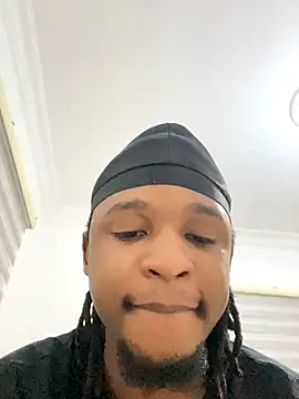 Snapshot of finefinance chatting on October 2025 05:22:02 PM finefinance online show from October 2025 05:22:02 PM