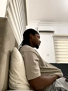 Snapshot of finefinance chatting on October 2025 03:31:02 PM finefinance online show from October 2025 03:31:02 PM