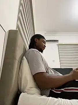 Snapshot of finefinance chatting on October 2025 07:45:01 PM finefinance online show from October 2025 07:45:01 PM