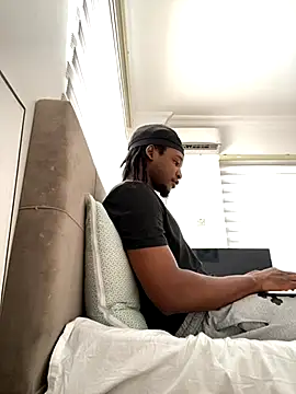 Snapshot of finefinance chatting on November 2025 06:24:02 AM finefinance online show from November 2025 06:24:02 AM