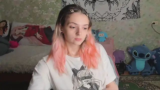 Snapshot of Cutie_Adelia chatting on October 2025 08:34:02 AM Cutie Adelia online show from October 2025 08:34:02 AM