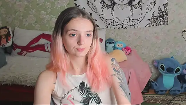 Snapshot of Cutie_Adelia chatting on October 2025 08:12:01 AM Cutie Adelia online show from October 2025 08:12:01 AM