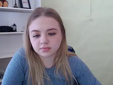CrazyGloria online show from February 2025 09:24:01 AM