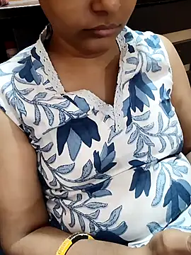 Diya 143 online show from October 2025 06:14:02 PM