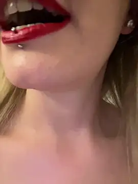 Snapshot of GangBangKitty chatting on February 2025 07:14:01 PM GangBangKitty online show from February 2025 07:14:01 PM