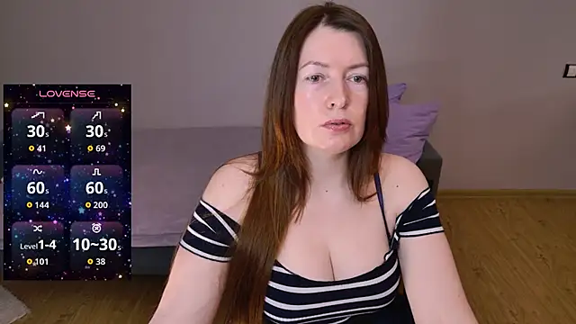 Snapshot of Kira_land chatting on November 2025 10:30:01 PM Kira land online show from November 2025 10:30:01 PM