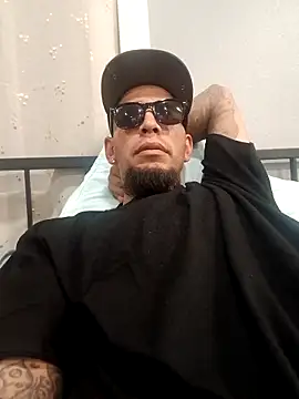 Snapshot of mrbigone45 chatting on September 2025 09:54:02 AM mrbigone45 online show from September 2025 09:54:02 AM