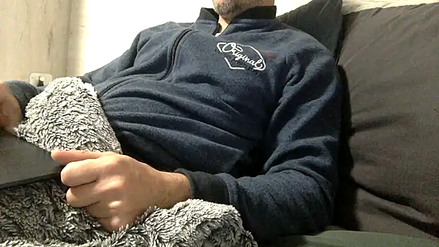 curioushetero online show from March 2025 09:15:02 PM
