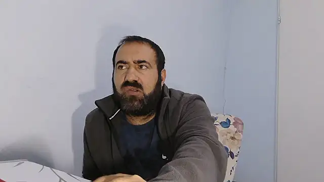 Snapshot of ZYXEL353 chatting on October 2025 11:32:02 PM ZYXEL353 online show from October 2025 11:32:02 PM