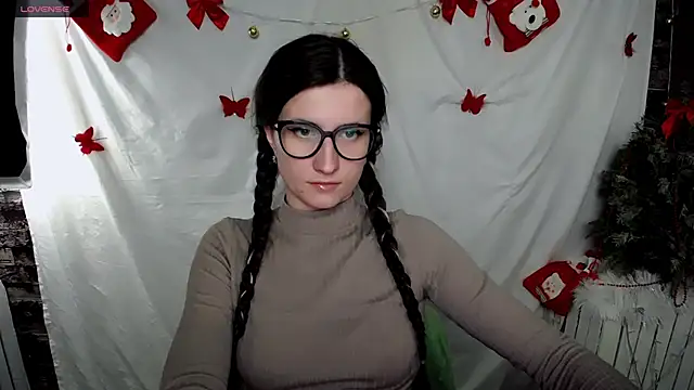 Snapshot of MaryEm976 chatting on January 2025 08:43:02 AM MaryEm976 online show from January 2025 08:43:02 AM