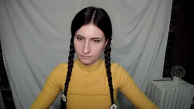 Snapshot of MaryEm976 chatting on February 2025 08:54:02 AM MaryEm976 online show from February 2025 08:54:02 AM