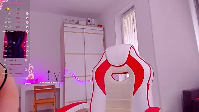 HotCarolineXO online show from October 2025 11:52:02 AM