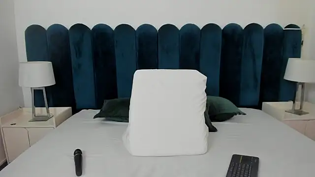 Snapshot of marianaaguii chatting on November 2025 01:10:01 PM marianaaguii online show from November 2025 01:10:01 PM