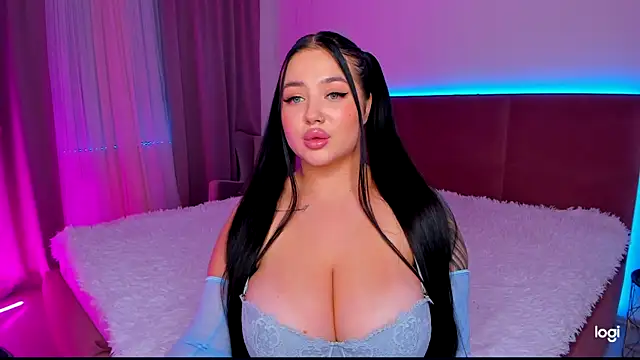 Snapshot of KylieLips chatting on February 2025 06:24:01 PM KylieLips online show from February 2025 06:24:01 PM